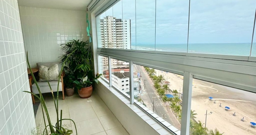 Apartamento 02 dormitorios, sacada frente mar