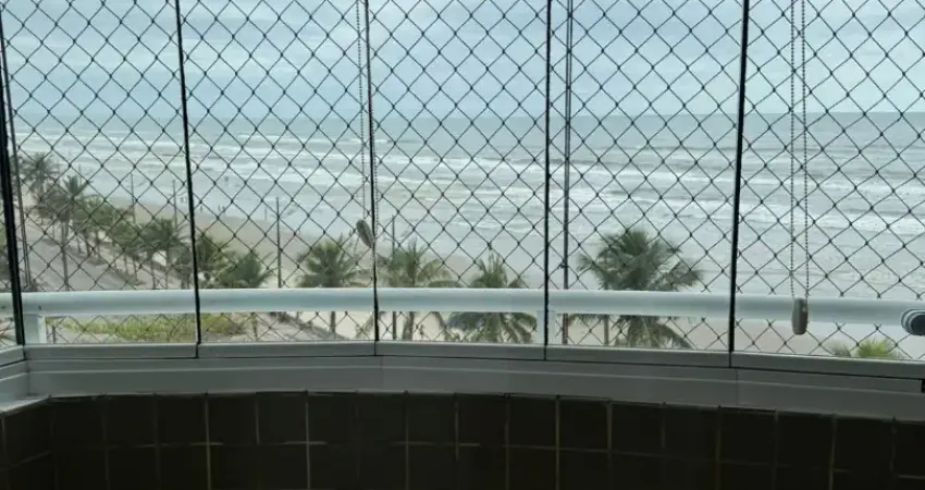 Apartamento 02 dormitorios com sacada frente mar no  bairro vila atlantica