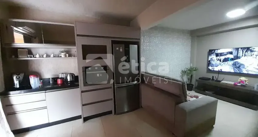Excelente Oportunidade no bairro Costa Cavalcante em Itajaí,  Sobrado com 4 Apartamentos.