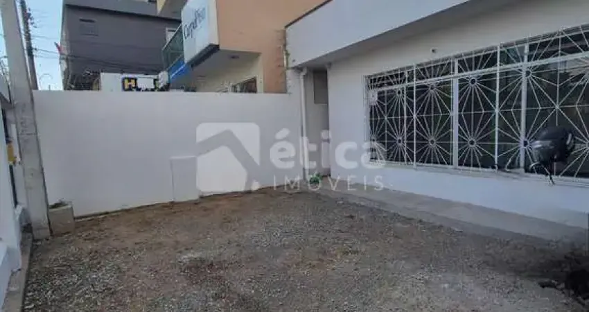 Casa Comercial no Centro de Itajaí. Espaço, Conforto e Localização