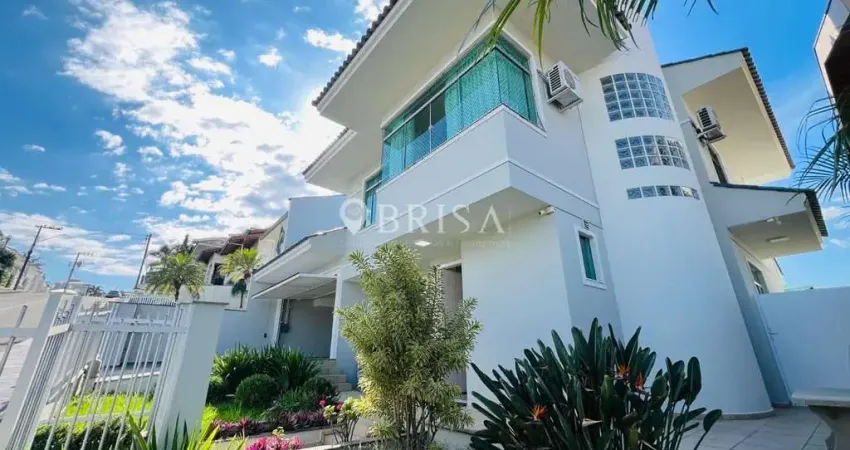 Casa com 4 quartos à venda no Amizade, Jaraguá do Sul 