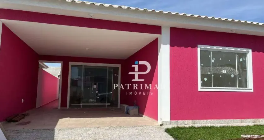 Casa com 3 dormitórios à venda, 112 m² por R$ 550.000,00 - Cajueiros - Maricá/RJ