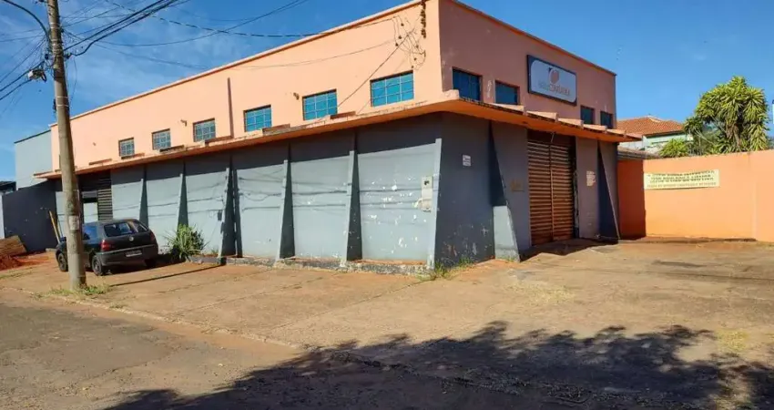 Salão comercial de esquina à venda na vila bandeirantes com 278,75m²