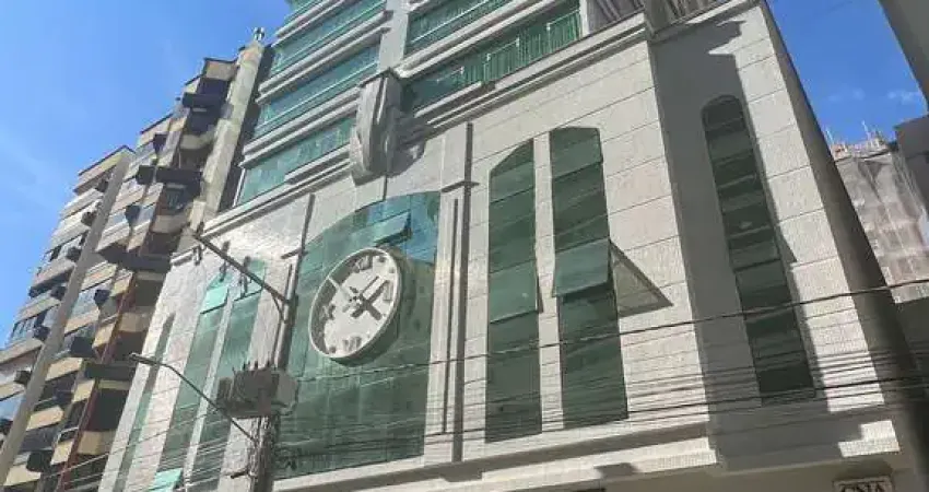 Apartamento com 3 quartos à venda na Rua 207, Meia Praia, Itapema