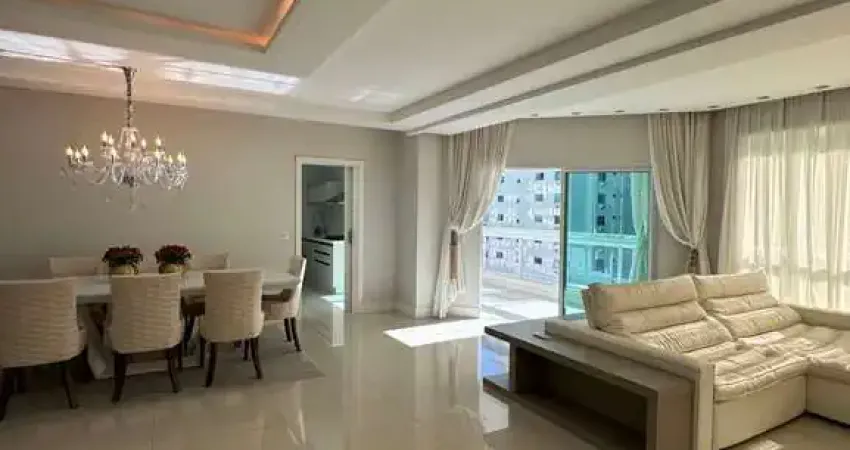 Apartamento com 4 quartos à venda na Rua 232/234, Meia Praia, Itapema