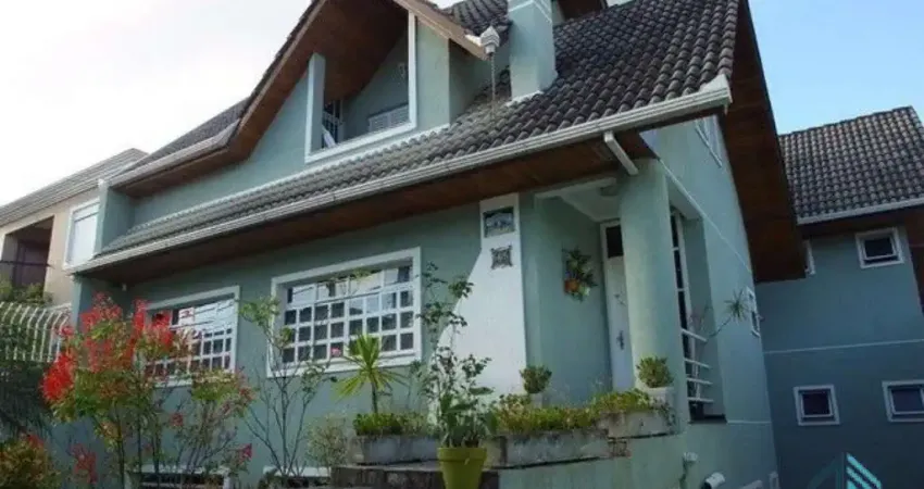 Casa 05 quartos c/suíte 11 vagas, no São Lourenço/Ahú em Curitiba Pr