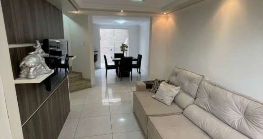 Sobrado a venda 04 quartos c/2 suítes no Xaxim em Curitiba PR
