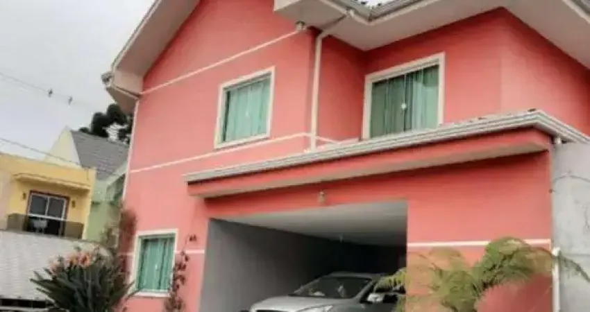 Casa em condomínio 04 quartos c/suíte no Pinheirinho em Curitiba PR
