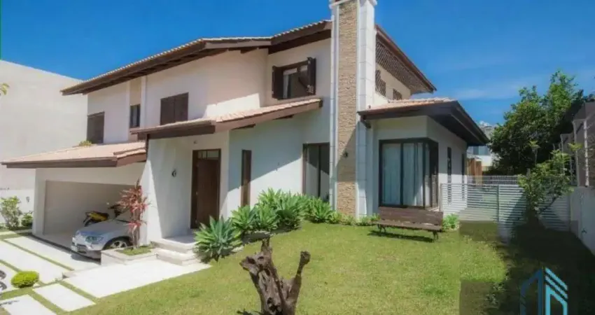 (Permuta ou financiamento) Casa a venda em condomínio, 04 suítes, 06 vagas, no Alphaville em Pinhais PR