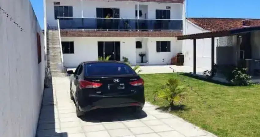 Sobrado a venda com terreno, 02 pisos, 04 quartos, poucos metros do mar em matinhos pr