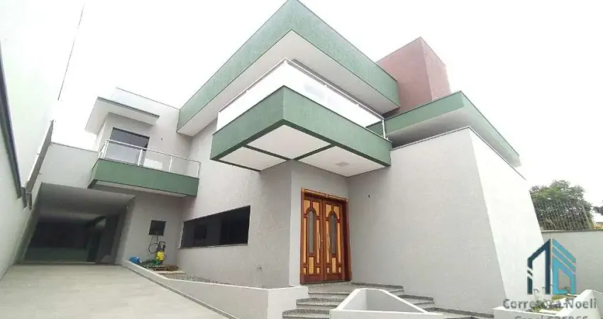 Casa a venda, em um dos melhores Bairros de São José dos Pinhais, 04 quartos sendo uma suíte e 02 Demi Suítes, 12 vagas no Aristocrata .