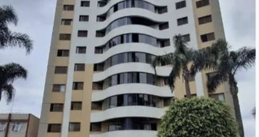 Apartamento 114 m², 03 quartos c/suíte, 02 vagas, localização privilegiada no Portão em Curitiba PR