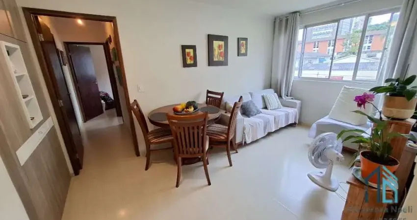 Apartamento 02 quartos, uma vaga, frente Hospital das Clinicas HC me Curitiba PR