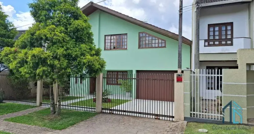 Casa com edícula, 04 quartos sendo 2 suítes, amplo terreno fundos, no atuba em curitiba pr