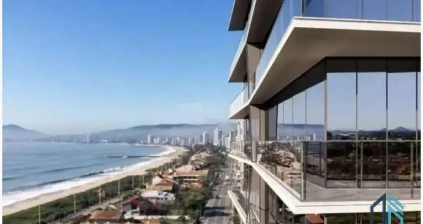 Cobertura frente mar Norte, 03 Suítes, 03 vagas no centro de Balneário Piçarras SC