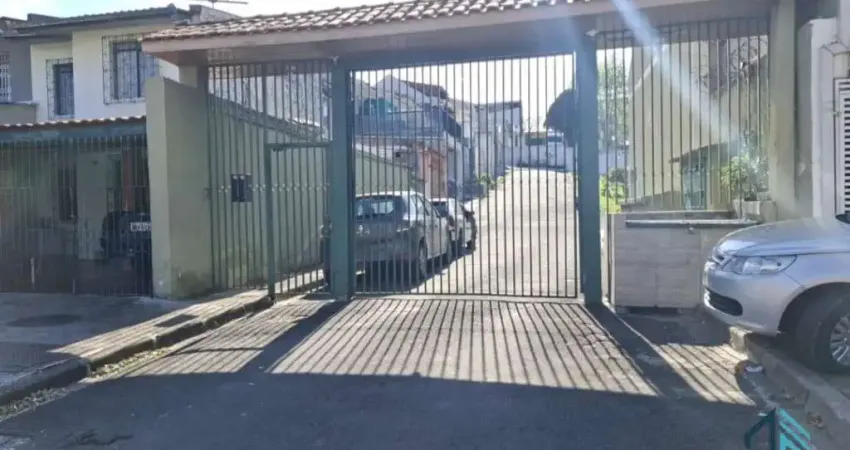 Sobrado 03 quartos c/suíte, próximo a bancos, farmácias, colégio, no bairro alto em curitiba pr