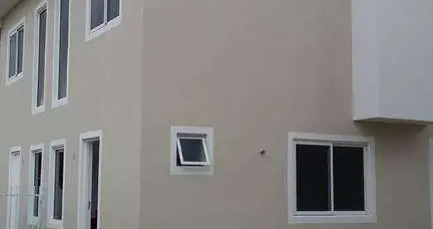 Sobrado à venda, 94 m² por R$ 470.000,00 - Uberaba - Curitiba/PR