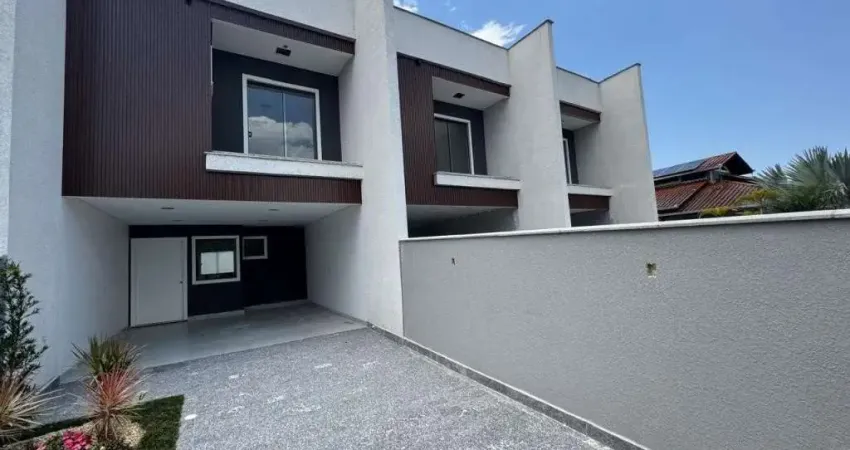 Casa com 3 quartos à venda na Rua Francisco Baggenstoss, 66, Glória, Joinville