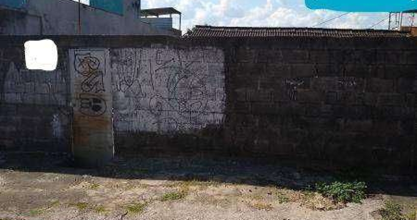 Casa com 300 metros terreno