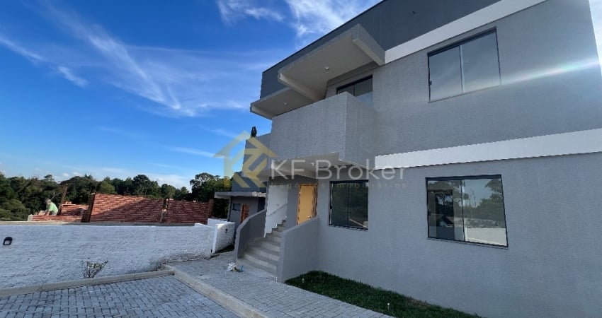 Casa Sobreposta c/ 2 quartos à Venda no Parque Embu - Colombo!