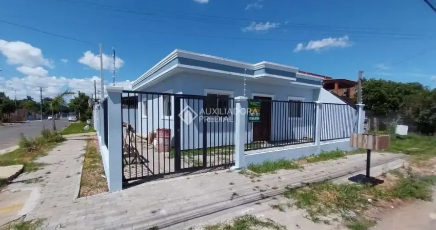 Casa com 2 quartos à venda na Rua Iraí, 137, Niterói, Canoas