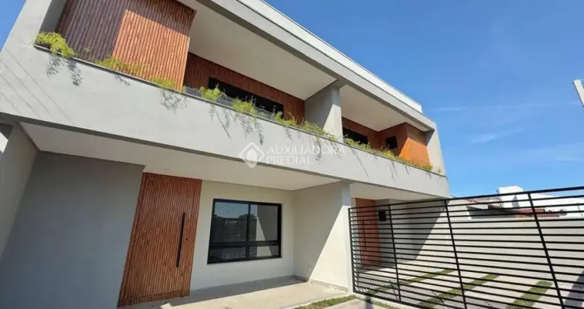 Casa com 3 quartos à venda na Onze de Agosto, 53, Igara, Canoas