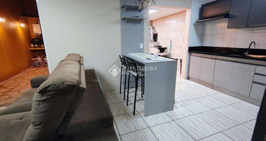 Casa em condomínio fechado com 2 quartos à venda na Irmã Maria Hiltgardis, 376, Olaria, Canoas