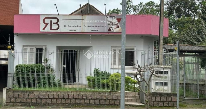 Casa comercial à venda na Rua Araçá, 235, Centro, Canoas