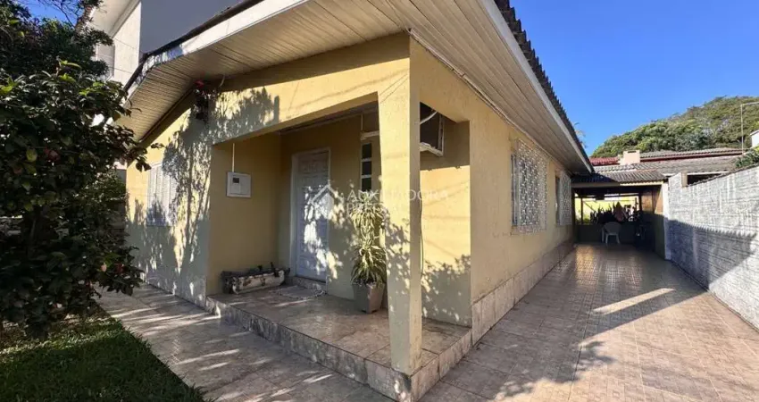 Casa com 3 quartos à venda na das Paineiras, 36, Igara, Canoas