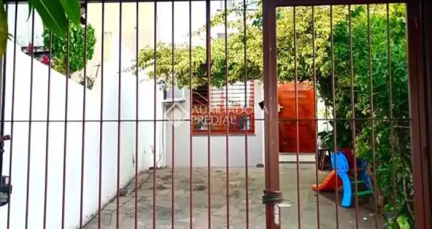 Casa com 2 quartos à venda na Rua Adão da Silva Santos, 745, São José, Canoas
