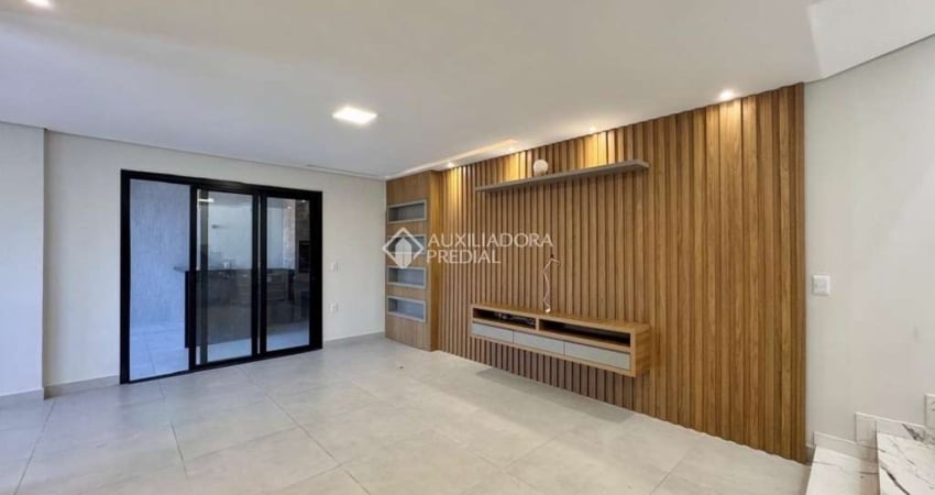 Casa com 3 quartos para alugar na dos Mognos, 20, Igara, Canoas
