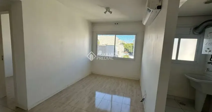 Apartamento com 2 quartos para alugar na Rua Brasil, 1375, Centro, Canoas