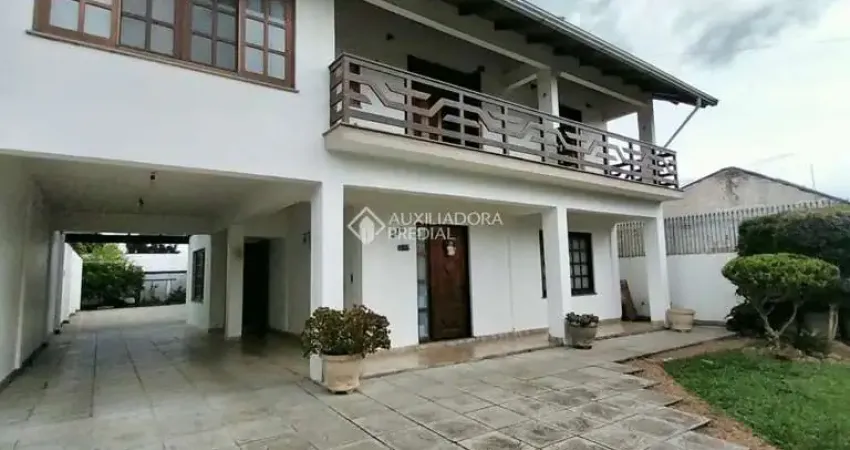 Casa com 4 quartos à venda na Rua Xingu, 230, Igara, Canoas
