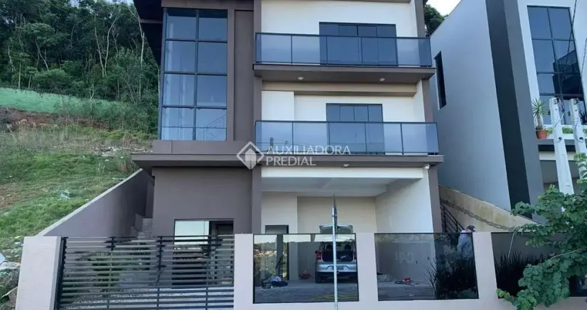 Casa em condomínio fechado com 5 quartos à venda na Rodovia SC-281, 12, Sertão do Maruim, São José