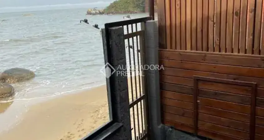 Casa com 3 quartos à venda na Nelson Juvêncio Rosa, 1002, Guaporanga, Biguaçu