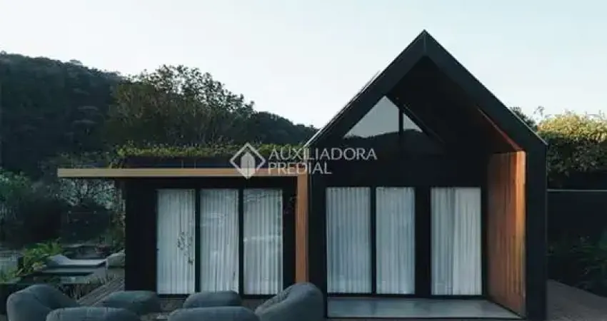 Casa com 2 quartos à venda na Rodovia Doutor Antônio Luiz Moura Gonzaga, 3156, Rio Tavares, Florianópolis