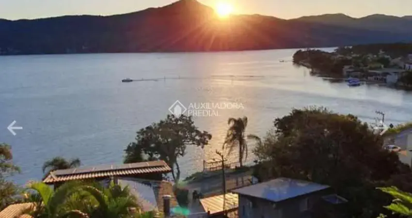 Terreno à venda na Rodovia Jornalista Manoel de Menezes, 2630, Barra da Lagoa, Florianópolis