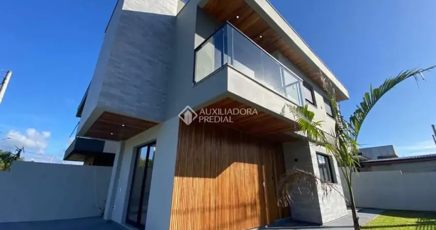 Casa com 3 quartos à venda na Rua Antônio Jovita Duarte, 11, Forquilhas, São José