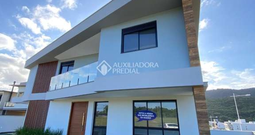 Casa com 3 quartos à venda na 10, 246, Rio Tavares, Florianópolis