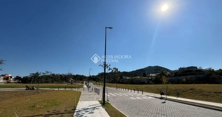 Terreno à venda na Rua da Capela, 303, Campeche, Florianópolis