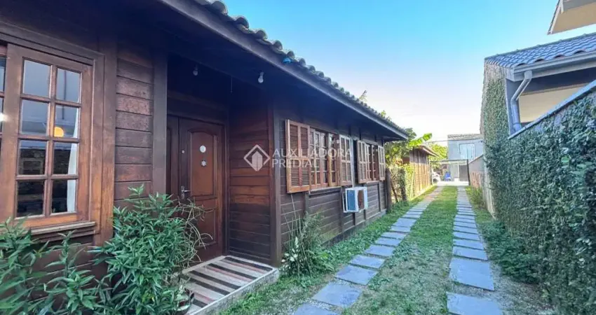 Casa com 2 quartos à venda na Rua Jardim dos Eucaliptos, 239, Campeche, Florianópolis