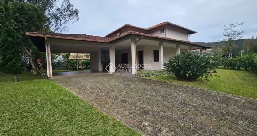 Casa em condomínio fechado com 5 quartos à venda na Estrada Jornalista Jaime de Arruda Ramos, 1806, Ponta das Canas, Florianópolis