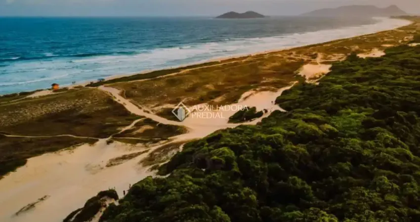 Terreno à venda na Rua Paz, 34, Rio Tavares, Florianópolis