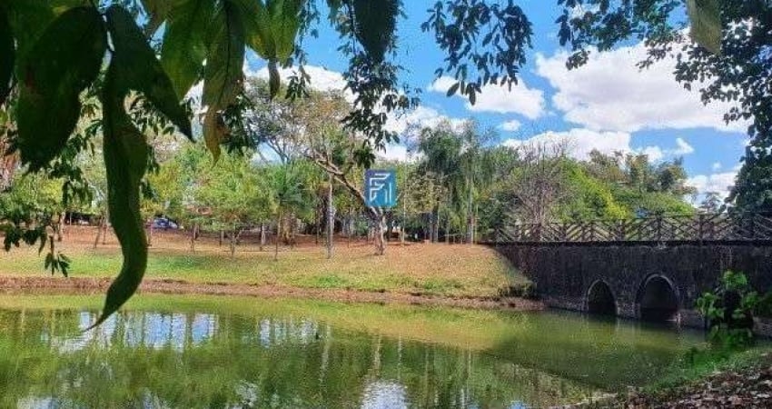 Casa a venda com 4 dormitórios no Condomínio Villa D Itália