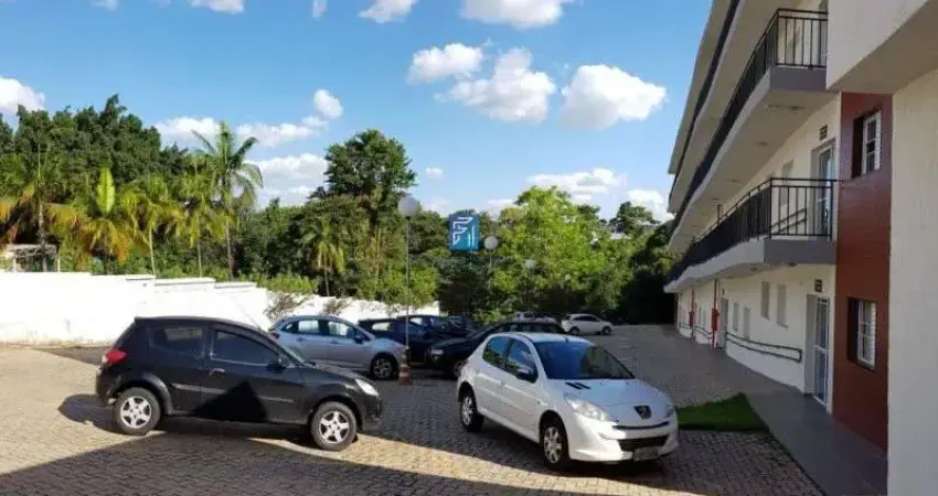 Kitnet mobiliado, 1 dormitório com armários, cozinha planeja