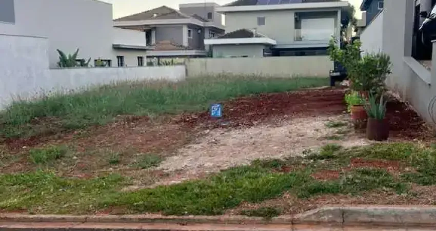 Terreno à venda com  364 m² no Condomínio Bella Cittá