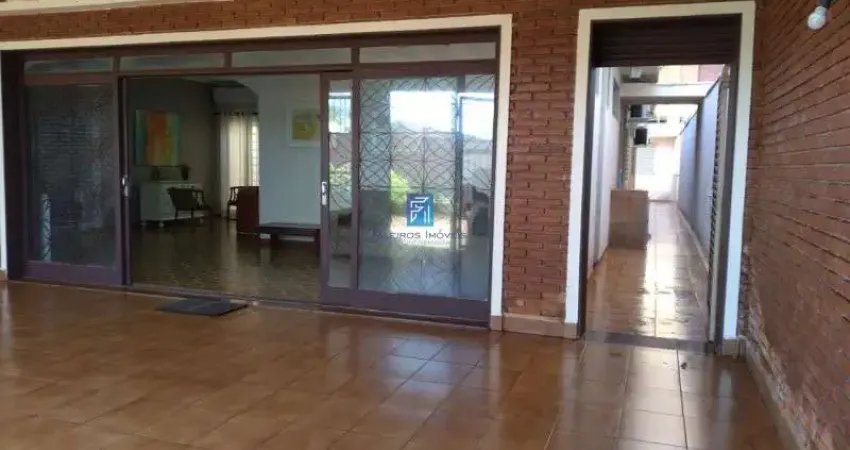 Casa e edícula a venda com 4 dormitórios sendo 1 suíte no Pa