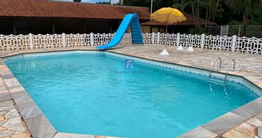 chácara a venda com 3 dormitórios sendo 1 suíte no Condomínio Itanhangá