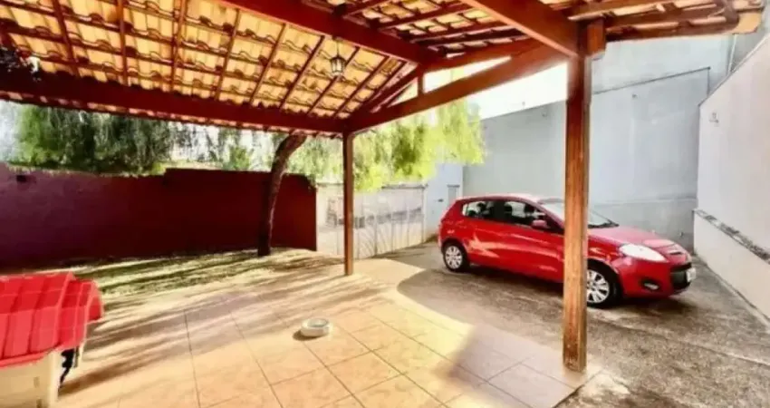 Casa com 3 quartos à venda no Trevo, Belo Horizonte 