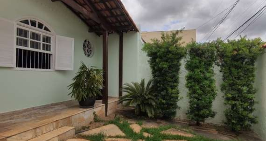 Casa com 5 quartos à venda no Alípio de Melo, Belo Horizonte 